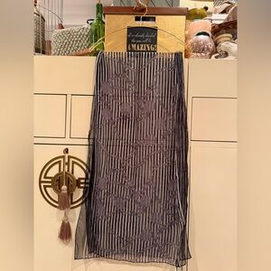 Chic Black Floral Maxi Skirt